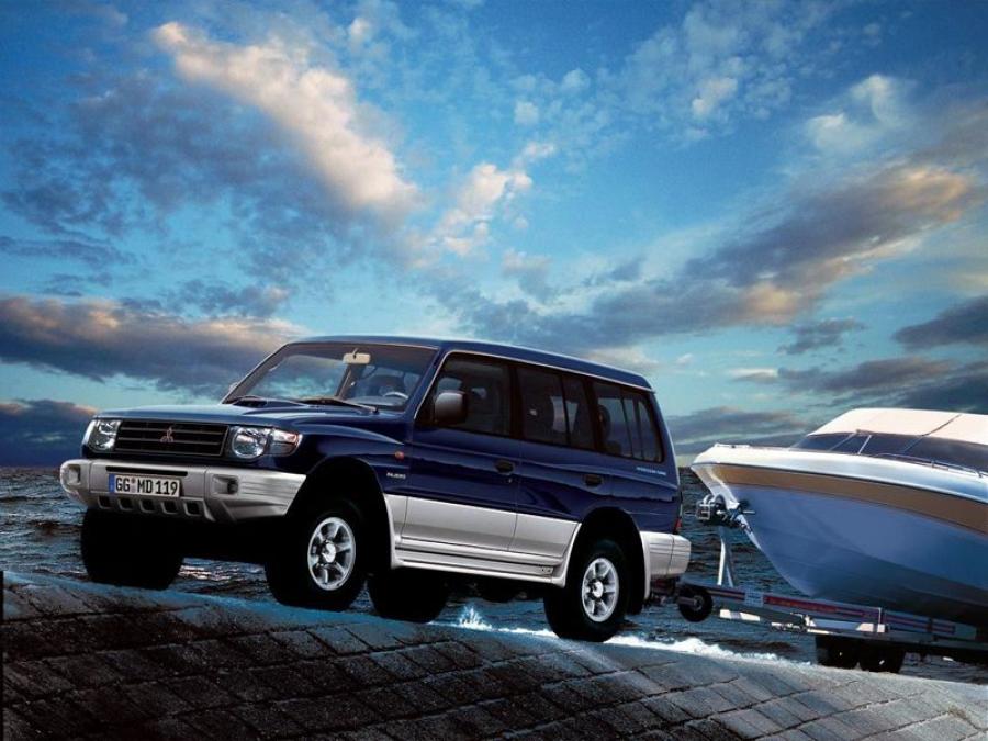  Mitsubishi Pajero Wagon 1997 года  (фото 4 из 7)